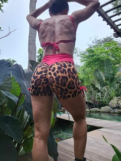 MACAQUITO ONÇA COM DETALHES VERMELHO EMPINA BUMBUM - buy online