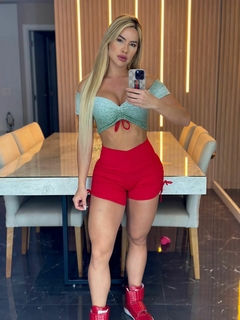 CONJUNTO SHORT VERMELHO COM CIGANINHA MOLETOM FAKE VERDE EXCLUSIVO