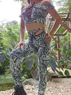 CONJUNTO DIGITAL CIGANINHA LEOPARDO CINZA COM PRETO EMPINA BUMBUM