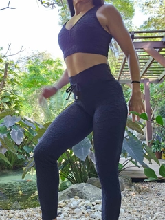 CONJUNTO JACQUARD PRETO DETALHADO EMPINA BUMBUM on internet