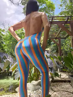 MACACÃO LOLLIPOP GOLINHA E COSTAS NUA AZUL COM LARANJA - comprar online