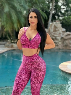 CONJUNTO ONÇA PINK COM LEGGING E TOP ALCINHA DUPLA EMPINA BUMBUM