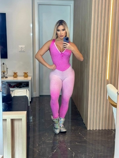 MACACÃO DEGRADÊ PINK EXCLUSIVO