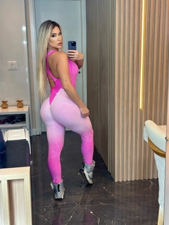 MACACÃO DEGRADÊ PINK EXCLUSIVO - comprar online