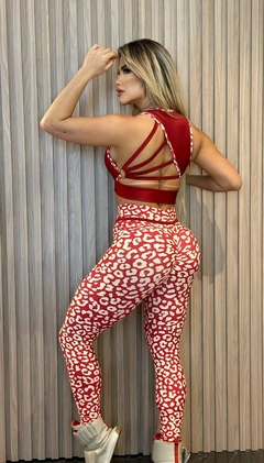 CONJUNTO VERMELHO LEGGING ONÇA COM TOP EM TRILOBAL EXCLUSIVO - comprar online