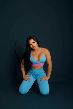 CONJUNTO VÁRIAS CORES LEGGING COM FAIXA MODELADORA E TOP COM FAIXA - comprar online