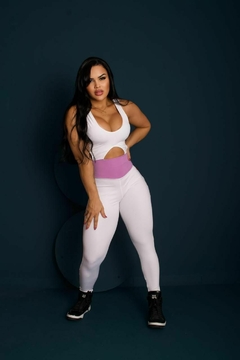 MACACÃO DUAS CORES COM DETALHE ABERTURA NA BARRIGA ESCOLHA SUA COR EXCLUSIVO