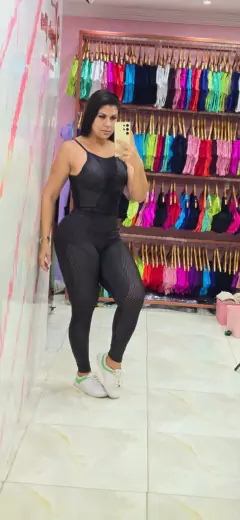 MACACÃO VÁRIAS CORES COM DETALHE EM TELA - loja online