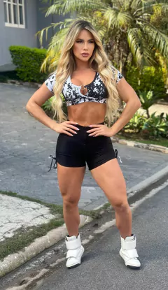 CONJUNTO SHORT PRETO E TOP PÁSSAROS BLACK EXCLUSIVO na internet