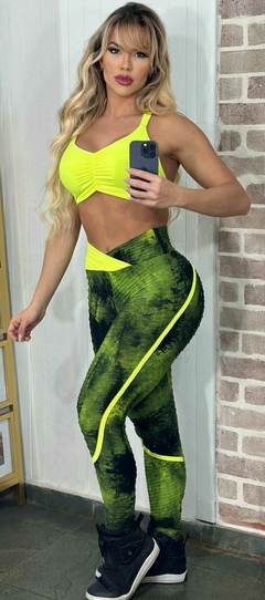 CONJUNTO LEGGING RECORTE TIE DYE LUX E TOP AMERELO NEON EXCLUSIVO en internet