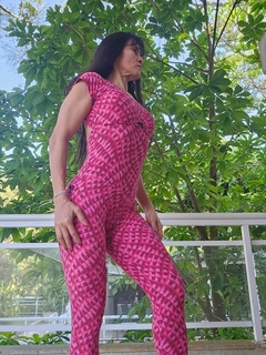 MACACÃO QUADRICULADO PSICODÉLICO MANGUINHA PRINCESA EXCLUSIVO