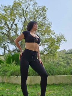 CONJUNTO LEGGING CADARÇO FAKE E TOP DETALHE NO BUSTO VÁRIAS CORES EXCLUSIVO - loja online