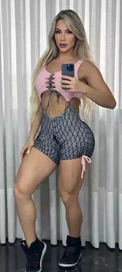 MACAQUINHO EMANA TEIA COM ROSÊ EXCLUSIVO - MB Musa Fitness