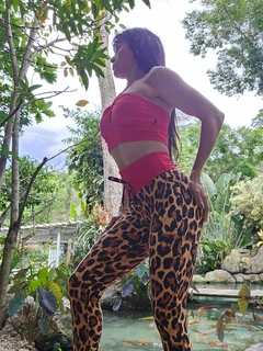 CONJUNTO LEGGING ONÇA COM RED E TOP "X" NAS COSTAS EXCLUSIVO