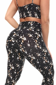 CONJUNTO ESPACIAL FUSO CÓS FRANZIR LEVANTA BUMBUM E TOP TRAVETTI na internet