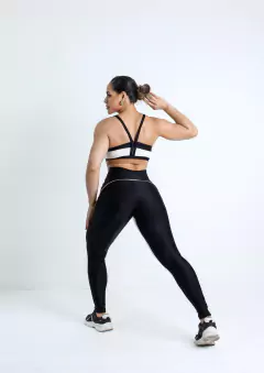 Imagem do CONJUNTO CECÍLIA LEGGING E CROPPED ESCOLHA SUA COR EXCLUSIVO
