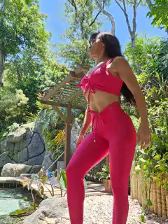 Imagem do CONJUNTO RENATA GLOSSY LEGGING E TOP EXCLUSIVO