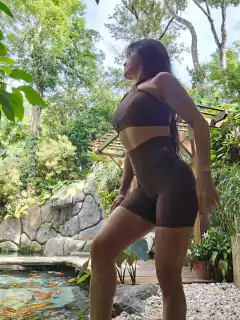 CONJUNTO JOANA GLOSSY SHORT EMPINA BUMBUM E TOP EXCLUSIVO - MB Musa Fitness