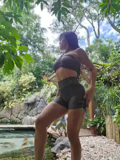 CONJUNTO THALITA GLOSSY SHORT E TOP EXCLUSIVO - loja online