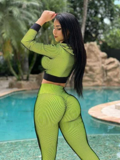 CONJUNTO 3D YELLOW LEGGING EMPINA BUMBUM E CROPPED COM CAPUZ EXCLUSVO - buy online
