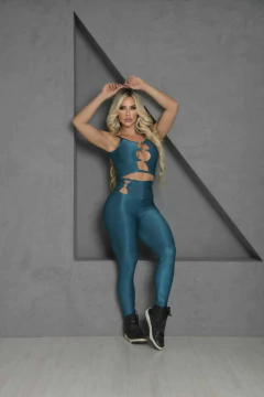 CONJUNTO GLOSSY BLUE LEGGING ARGOLA NA CINTURA E TOP 3 ARGOLAS NO BUSTO EXCLUSIVO