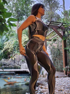 CONJUNTO LISTRAS PSICODÉLICAS LEGGING EMPINA BUMBUM E TOP COM TELA EXCLUSIVO - comprar online