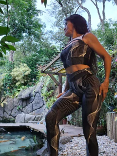 Imagem do CONJUNTO LISTRAS PSICODÉLICAS LEGGING EMPINA BUMBUM E TOP COM TELA EXCLUSIVO