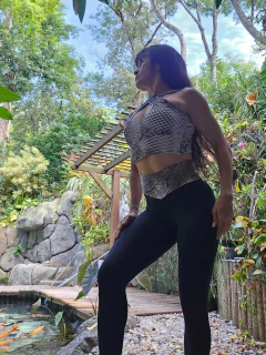 CONJUNTO LEGGING PRETA CÓS ALTO EMPINA BUMBUM E TOP SNAKE CINZA EXCLUSIVO - comprar online
