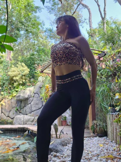 CONJUNTO LEGGING PRETA EMPINA BUMBUM E TOP ONÇA EXCLUSIVO na internet