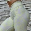 LEGGING TREND EMPINA BUMBUM LEAF EXCLUSIVA na internet