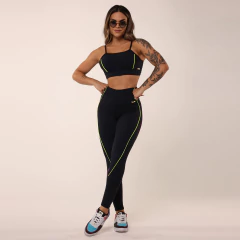 CONJUNTO TOP COM LEGGING HOPE COMUM PRETA COM AMARELO NEON E VIOLETA - MB Musa Fitness