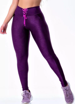 Conjunto Legging Fitness Cós com Ilhós Textura Uva Metálico - Uva Metálico - M na internet