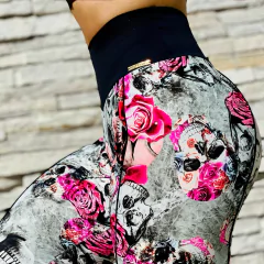 LEGGING SLIM EMPINA BUMBUM SKULL ROSES EXCLUSIVA na internet