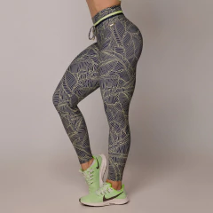 LEGGING COMUM TROPICAL LEAF EXCLUSIVO na internet