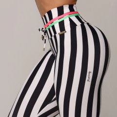 LEGGING EMPINA BUMBUM TWIST EXCLUSIVA na internet
