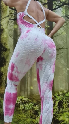 Macacão Tie Dye Rosa - comprar online