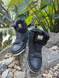 BOTA MB MUSA FITNESS HARDCOREFOOTWEAR LIMITED PRETO COM PELÚCIA on internet