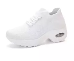 [OUTLET] TÊNIS ORTOPÉDICO | COMFORT RUN - comprar online