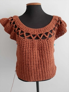Blusa de crochê feminina detalhe decote redondo fio macio - comprar online