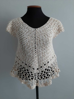 Blusa de Crochê Feminina Feito a Mão Bege Mesclada Tam m na internet