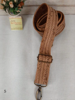 Imagem do Alça para bolsa de crochê trançada CORES 125 x 3,5 cm largura