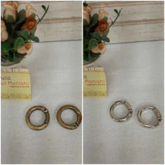 Argola articulada, argola mosquetão, argola mosquetão 3 banhos ch 1par - comprar online