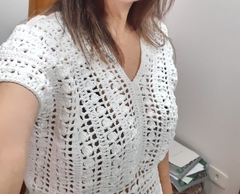Blusa de Crochê Ponto Pipoca Decote V Acinturada tam P - comprar online
