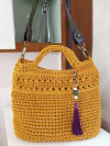 Bolsa de crochê de mão mostarda com 1 modelo alça Ref 124