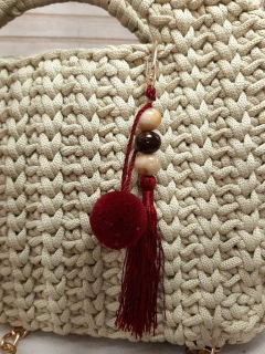 Bolsa de mão de crochê alça corrente e pingente Ref 109 na internet