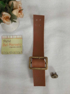 Fecho para bolsa com detalhe fivelão e botão imã - comprar online