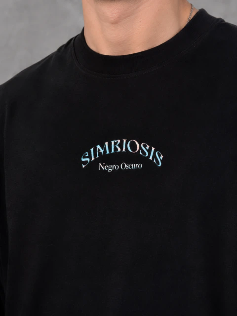 Remera Oversize Simbiosis