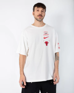 Camiseta Nike Chicago Bulls Essential Masculina - comprar online