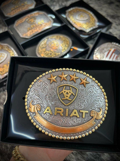 FIVELA ARIAT IMPORTADA