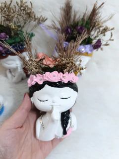 Muñecas con strass y flores